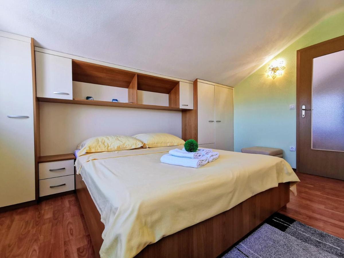 Villa Lille Trogir Zewnętrze zdjęcie