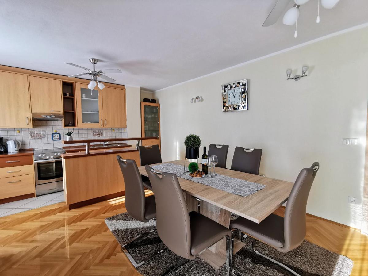 Villa Lille Trogir Zewnętrze zdjęcie